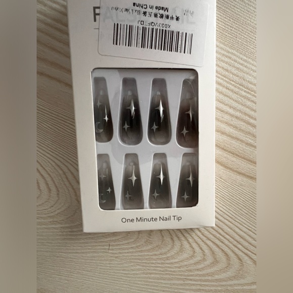 Fake Nail Set (ADD ON) - Picture 1 of 3